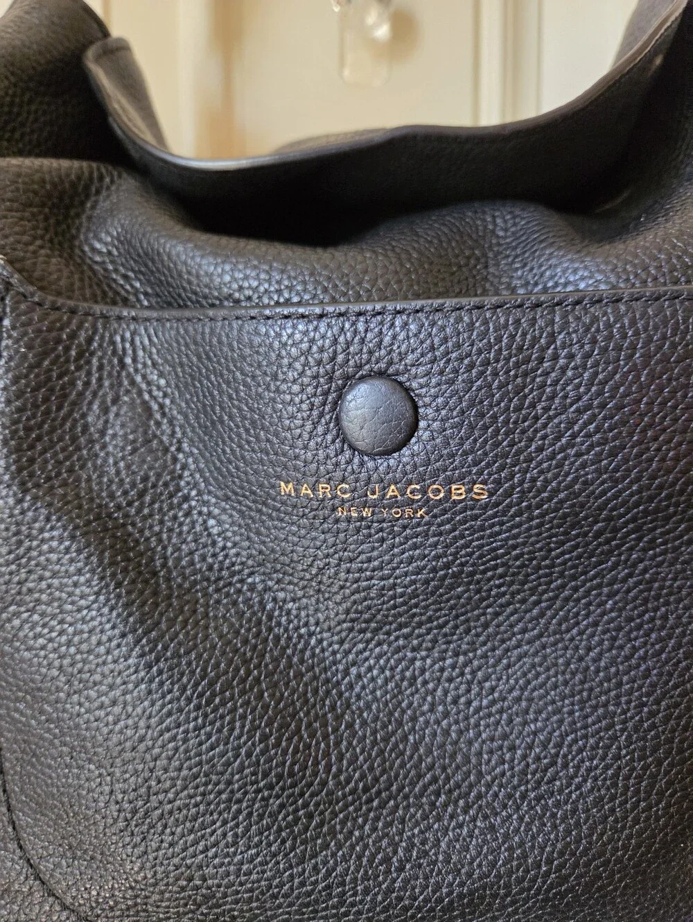 Marc Jacobs Empire City Blk. Pebbled Leather Hobo/Sh. Bag.🖤💛